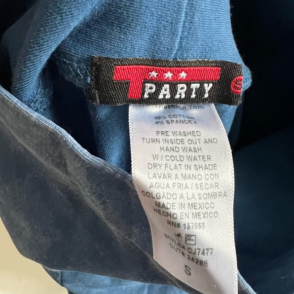 T Party Flare Yoga pants New without tags - Picture 10 of 10